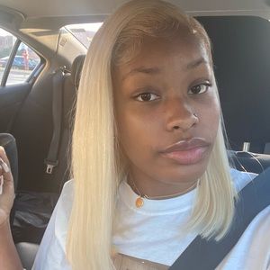 Meet your Posher, Briana